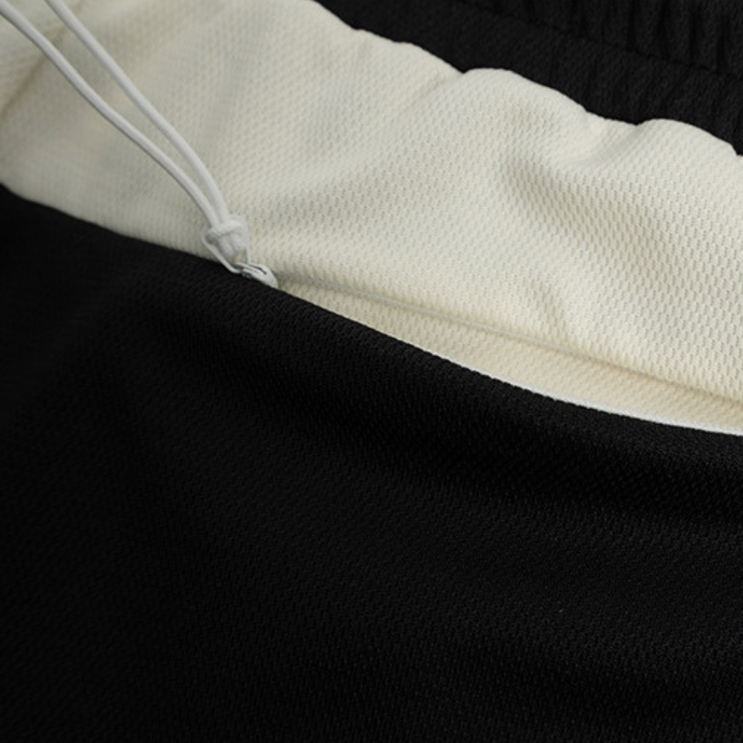 Street Style Color-Block Mesh Breathable Zipper Pocket Sports Shorts