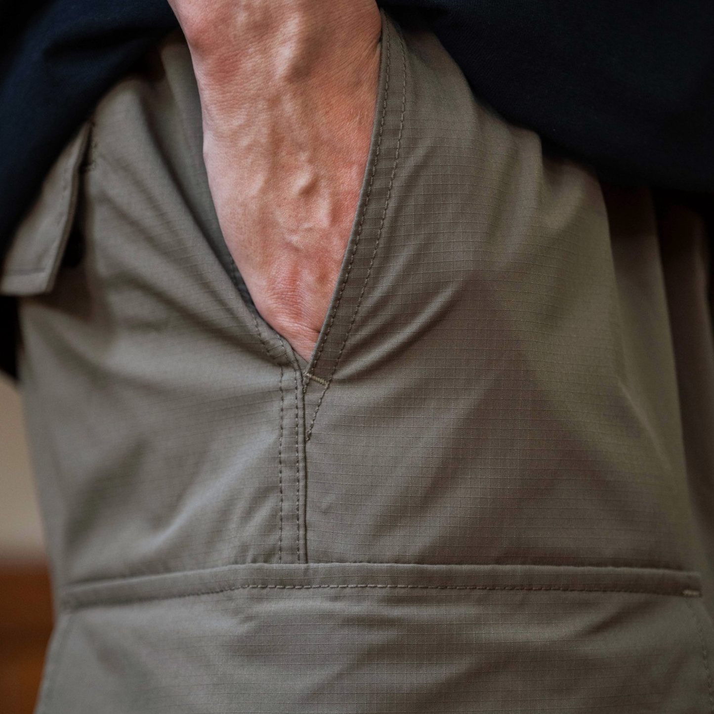 Japanese-Style Multi-Pocket Hiking Cargo Pants